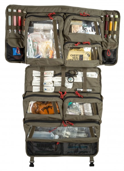 Blackfolium Trauma Sheet Bag Kit - 35 Erste Hilfe Medic Tasche