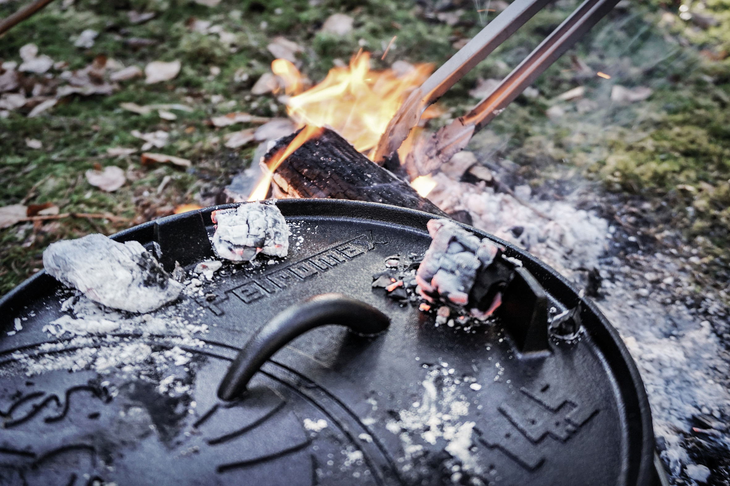 Petromax fuego olla ft3 hierro fundido Dutch Oven pies max 2,3 litros para 1-3 personas 